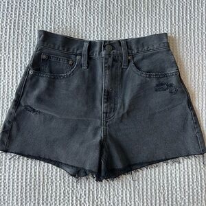 Like New Madewell Mom Jean Short Gray Like New Sz 25